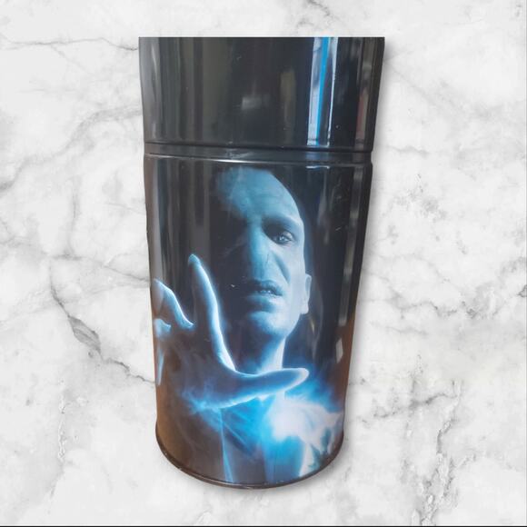NECA Harry Pottery And The Order Of The Phoenix Metal Thermos - Picture 2 of 7